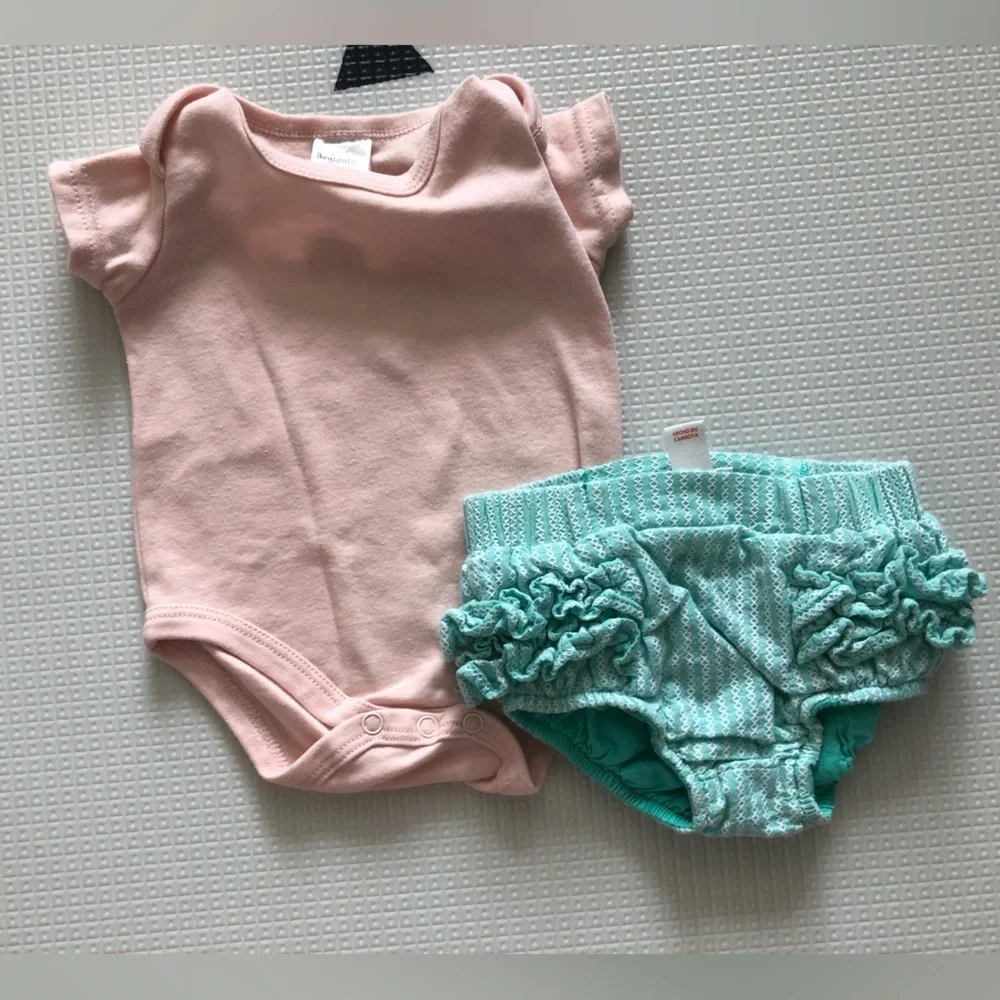 Cat & Jack|Baby girl CUTE outfit,short sleeve bodysuit & ruffle diaper cover•